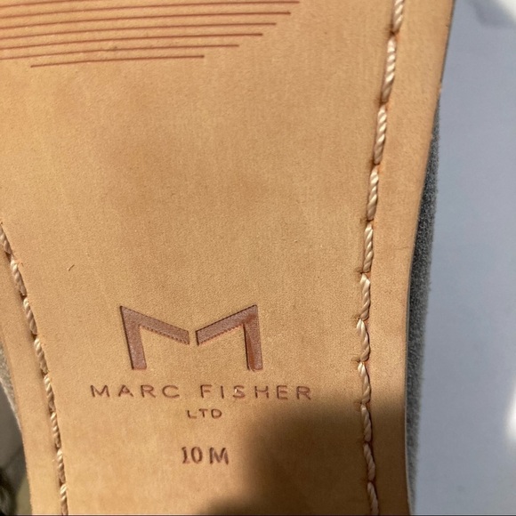 MARC FISHER Sz 10  Vashi Peep Toe Suede Stacked 4.5” Heel Booties - Picture 6 of 11